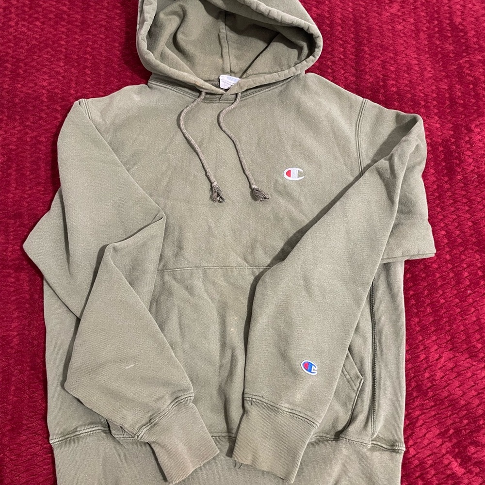 Champion Green Sweater with Ribbed Cuffs and Signature Logo